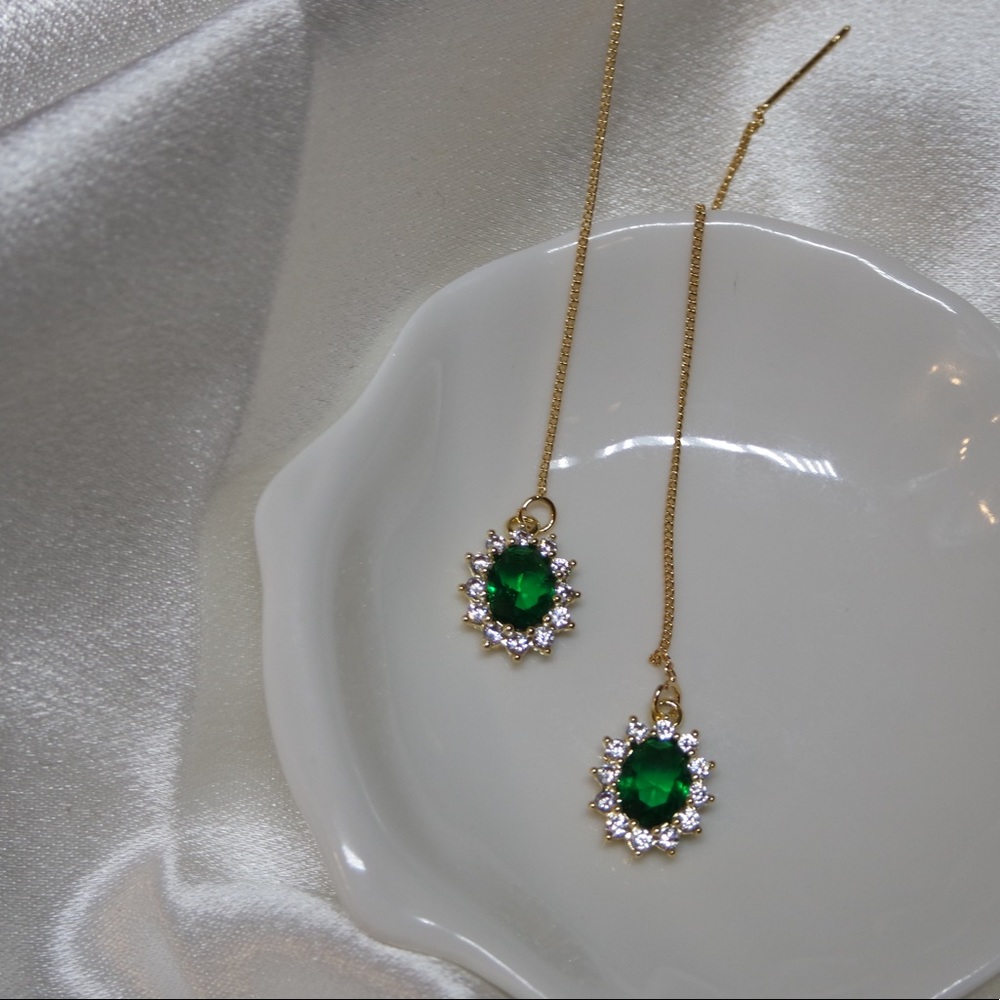 Handmade threader earring emerald green
